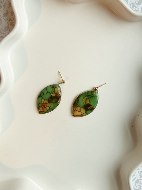 Antique Magnolia Garden