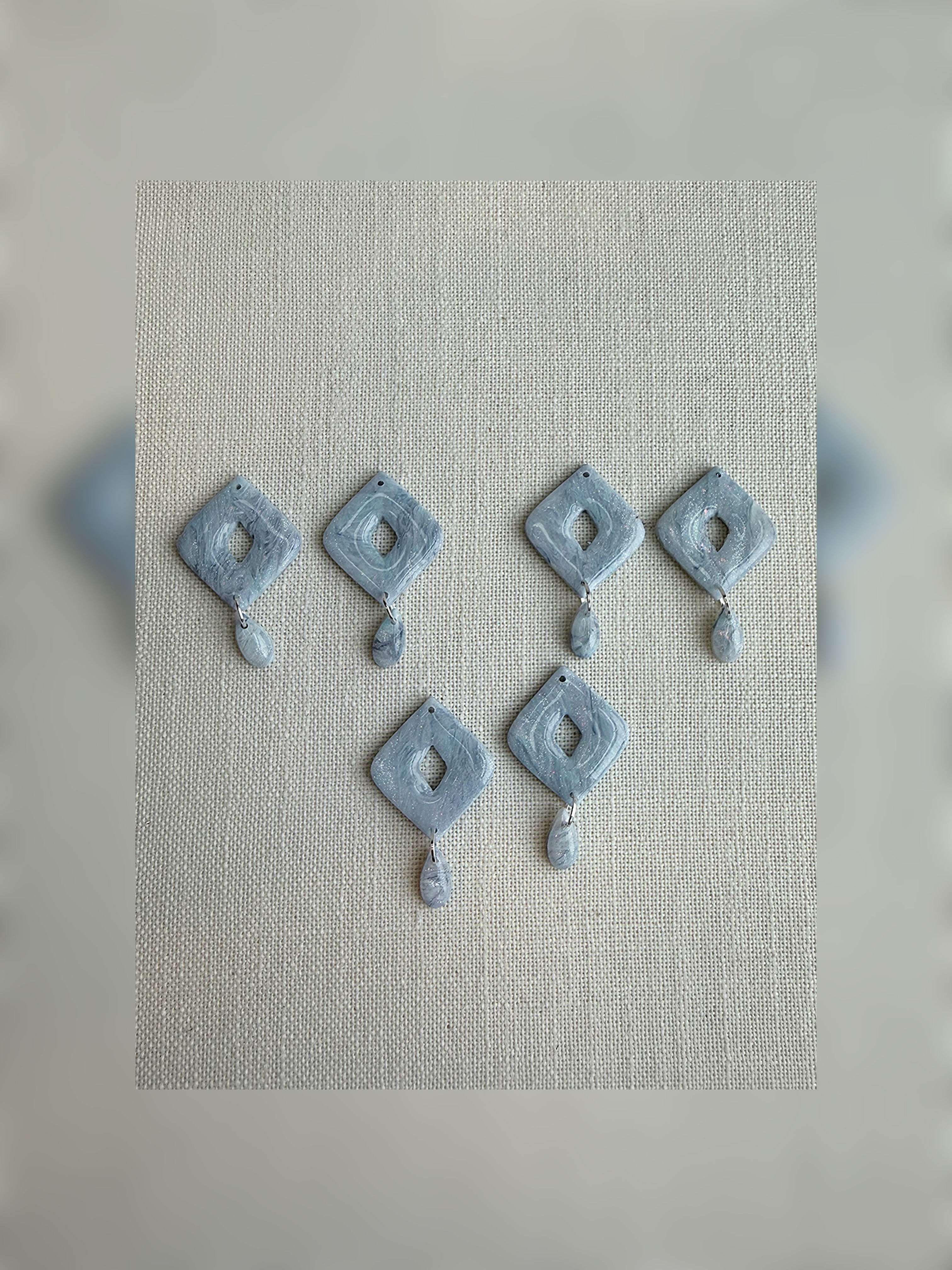 Daisy (Dangle) | After The Storm